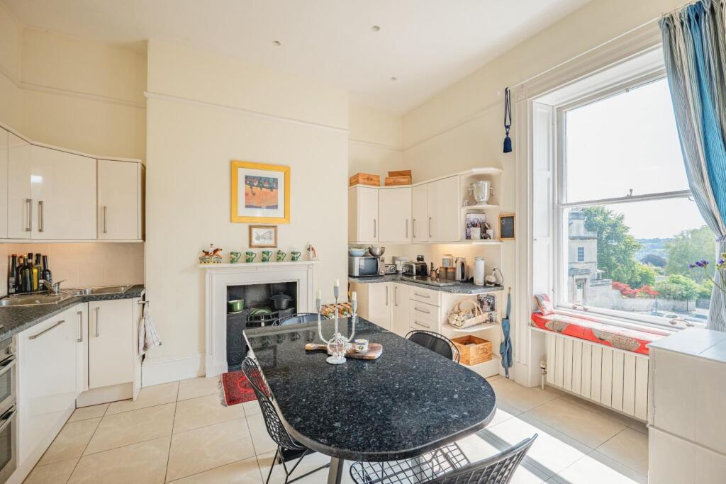 Flat 4 Northfields House_Revisit-14.jpg