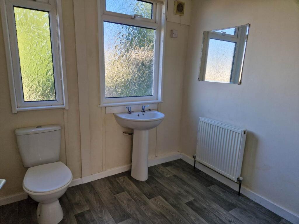 Bathroom (1)