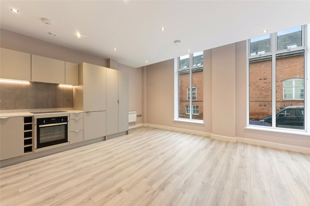 Living Room To Kiten