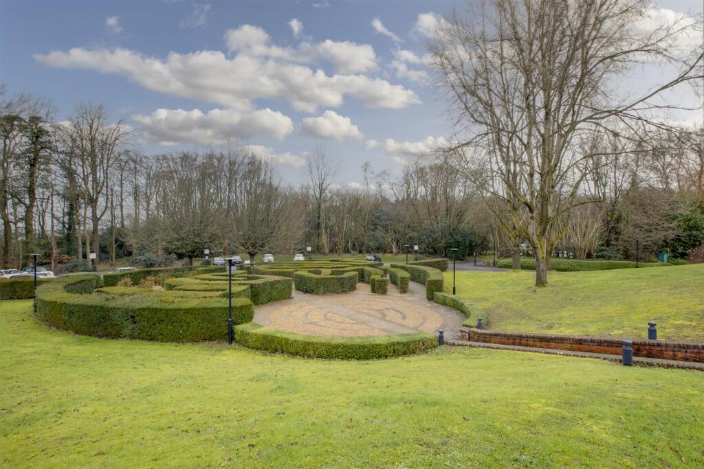 15 Uplands House, Four Ashes Road, HP15 6DY-17.jpg