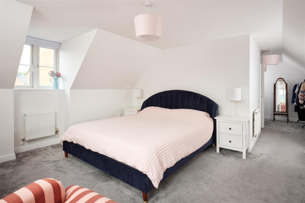 79 HO2 25-06-24_RyanWicks_HomeOrchard_0028.jpg