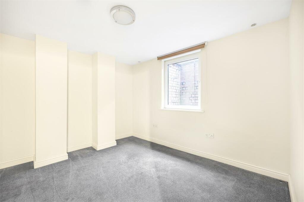 Basement Room/Bedroom 3