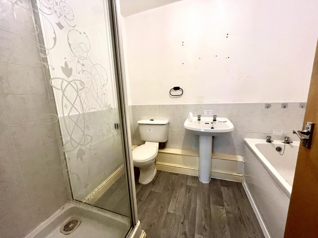 Four Piece Bathroom Suite