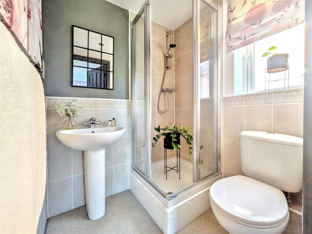 Bedroom Three Ensuite_2.jpeg