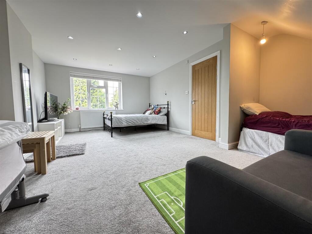 IMG_1723 (Large).JPG