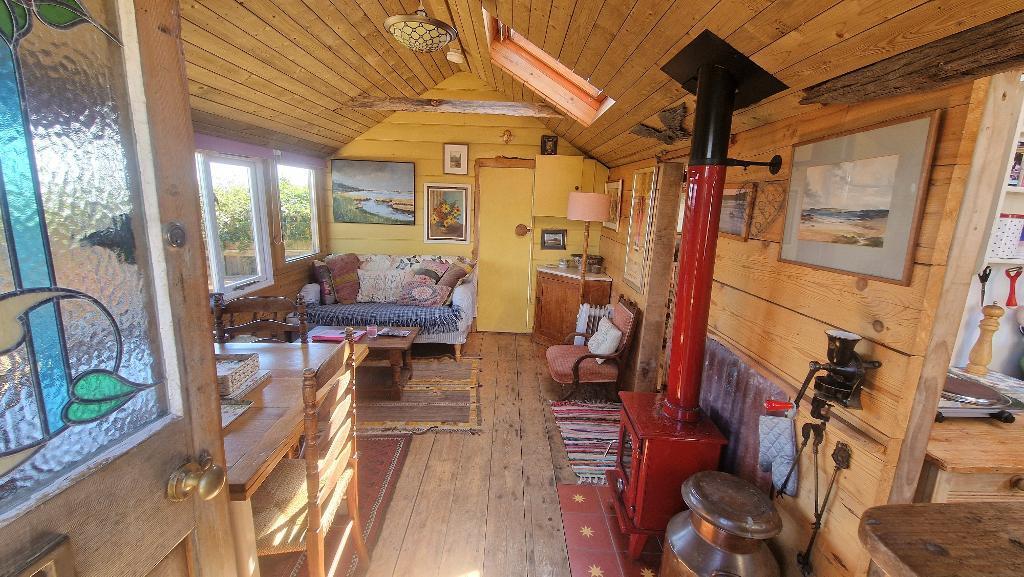 Sitting/Dining Room