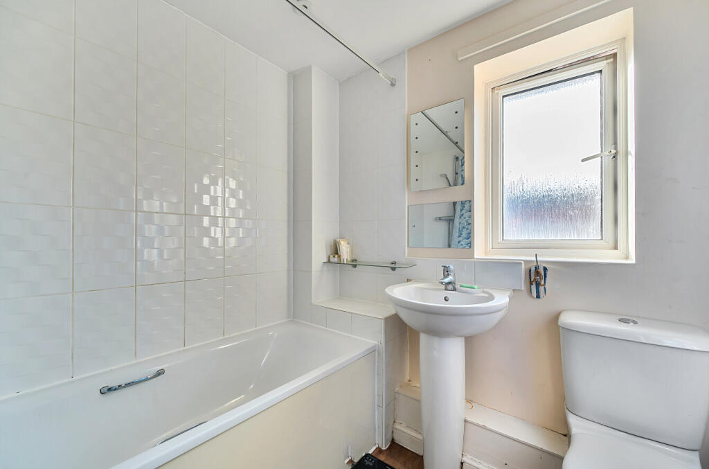 1382581-2-691c508...