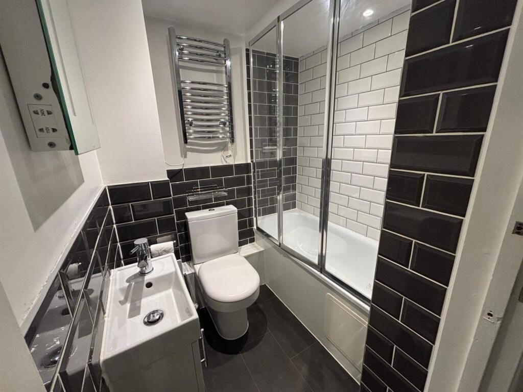 WhatsApp Image 2025-06-12 at 09.41.00_6aadcf3f.jpg