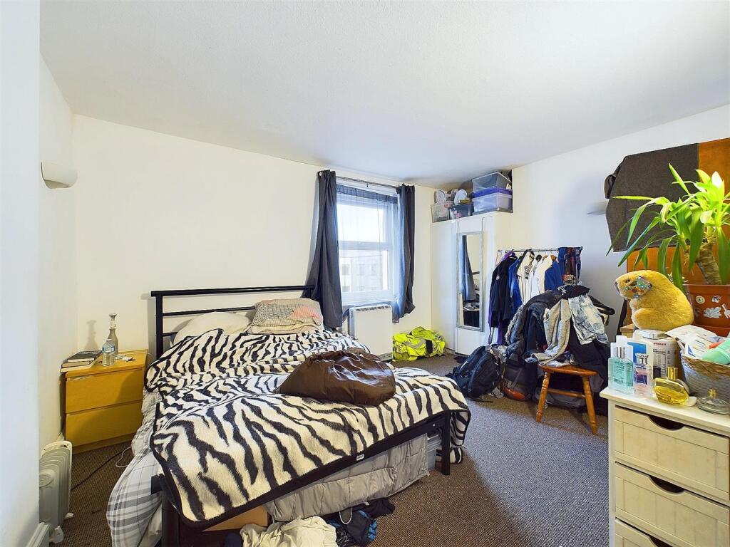 14 - 42 Bedminster Parade Investment Flats.jpg