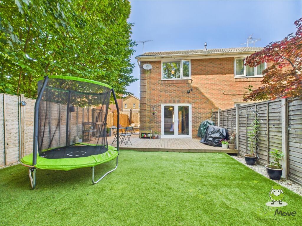 EweMove Estate Agents Basingstoke - Lime Gardens 