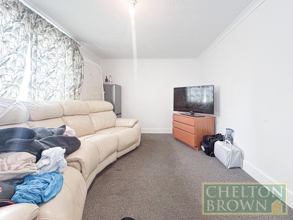 Living Room/Kitchen