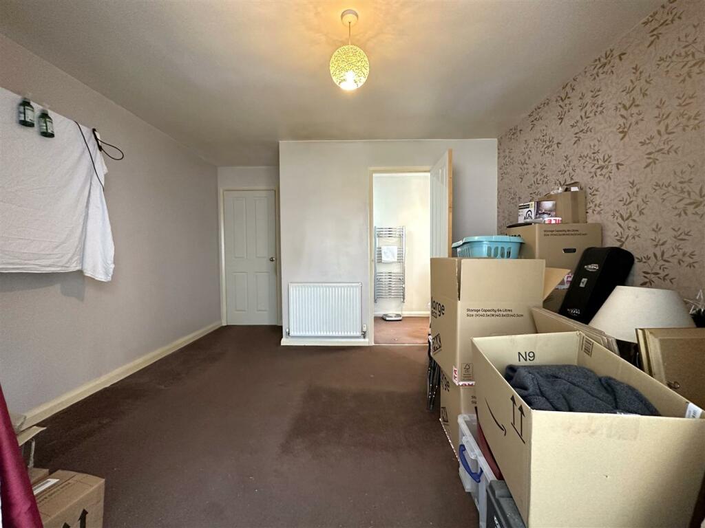 Bedroom One Into En-Suite 464