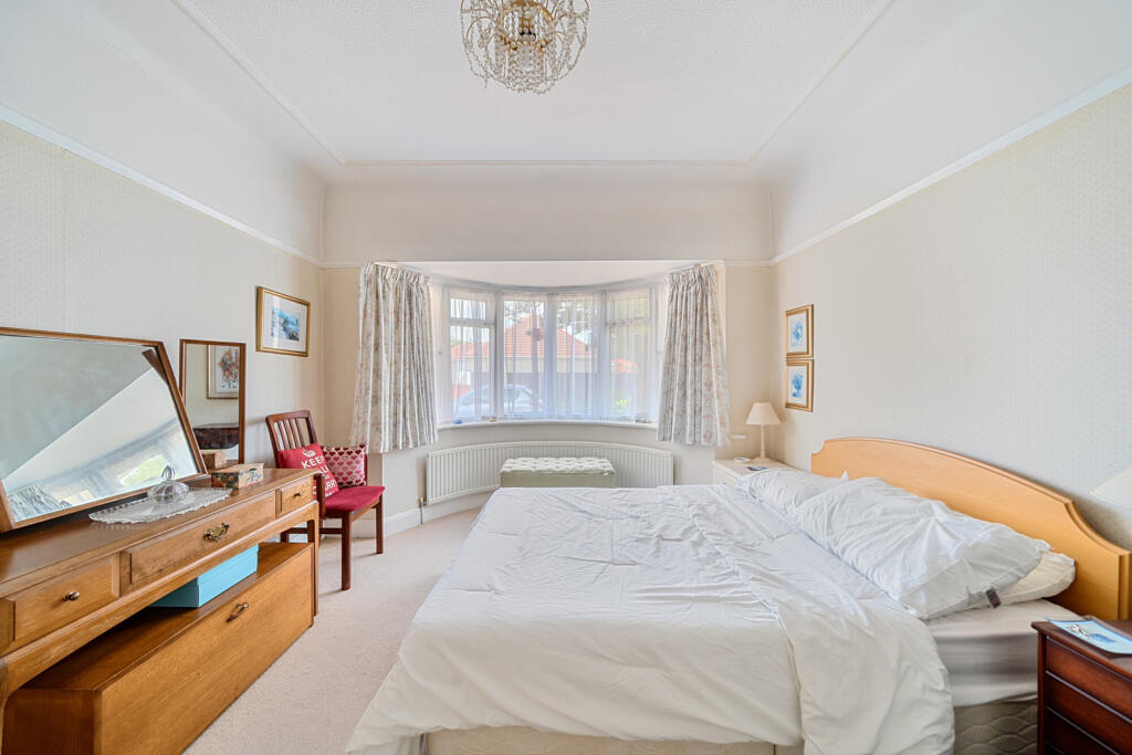 1299683-15-68308b...