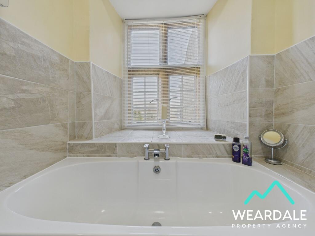 Bedroom 1 En-suite