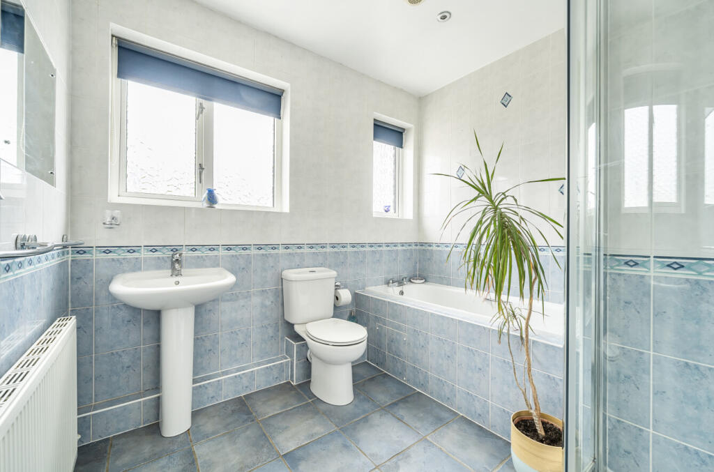 1303040-11-684311...