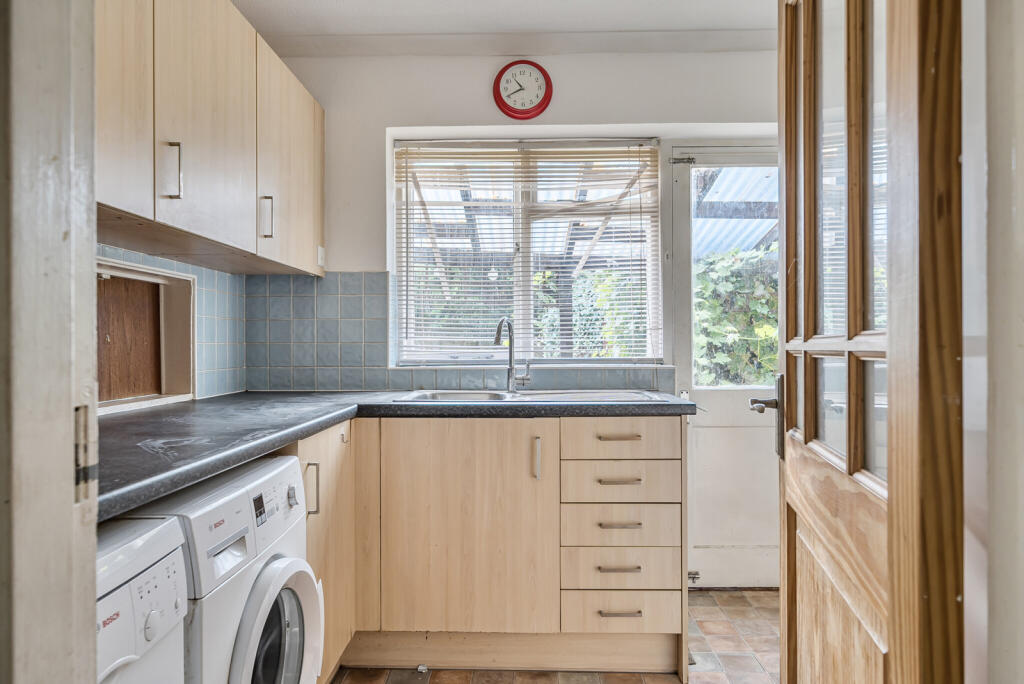 1357959-16-68d2ba...