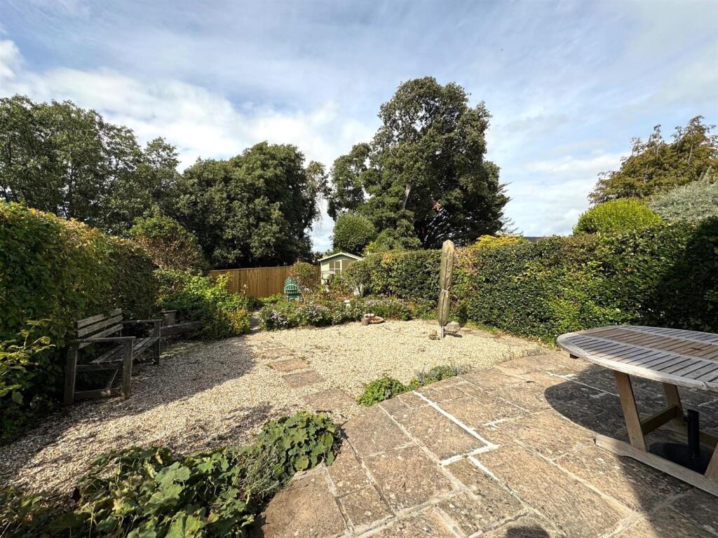 GARDEN.jpg