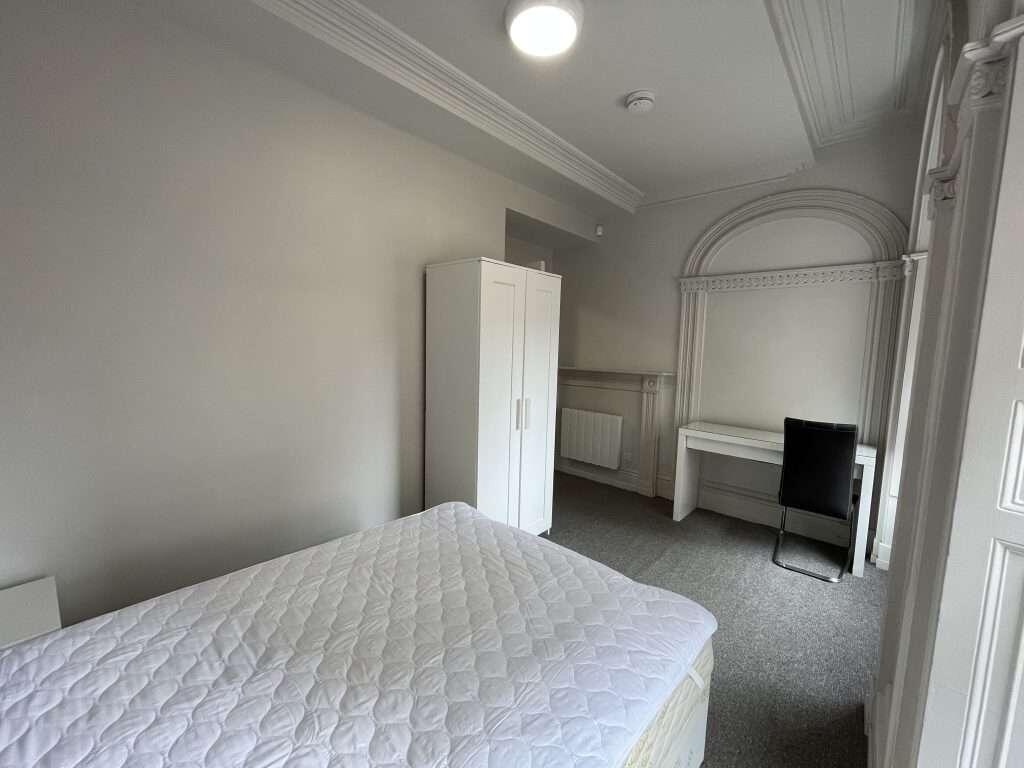 Flat_2_Victoria_Chambers