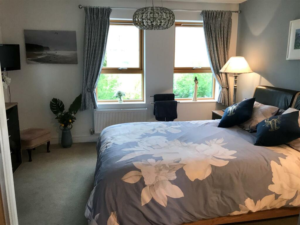 Bedroom...jpg