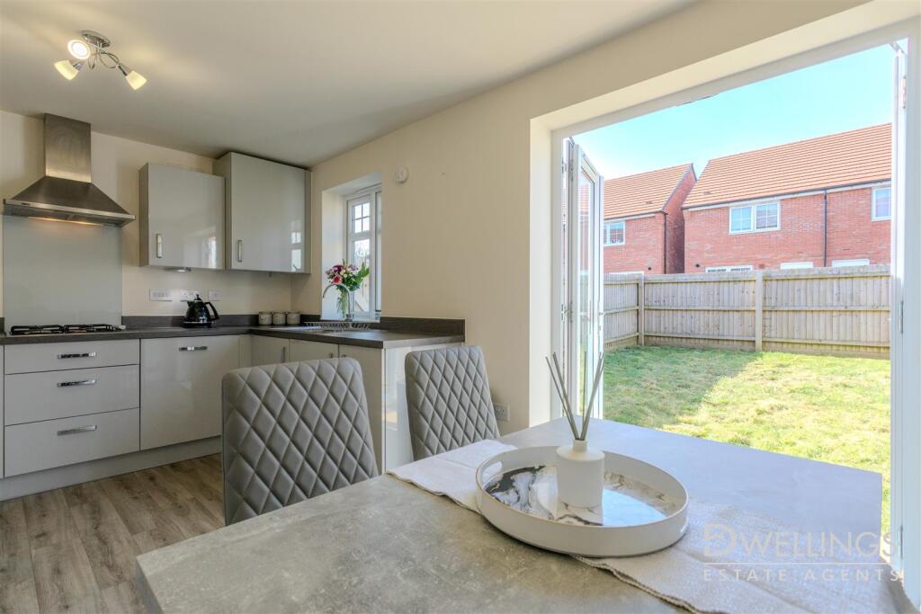 DWELEST- 29 King Lane, DE13 9ER-0024.jpg