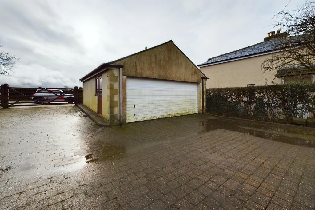 Double Garage 