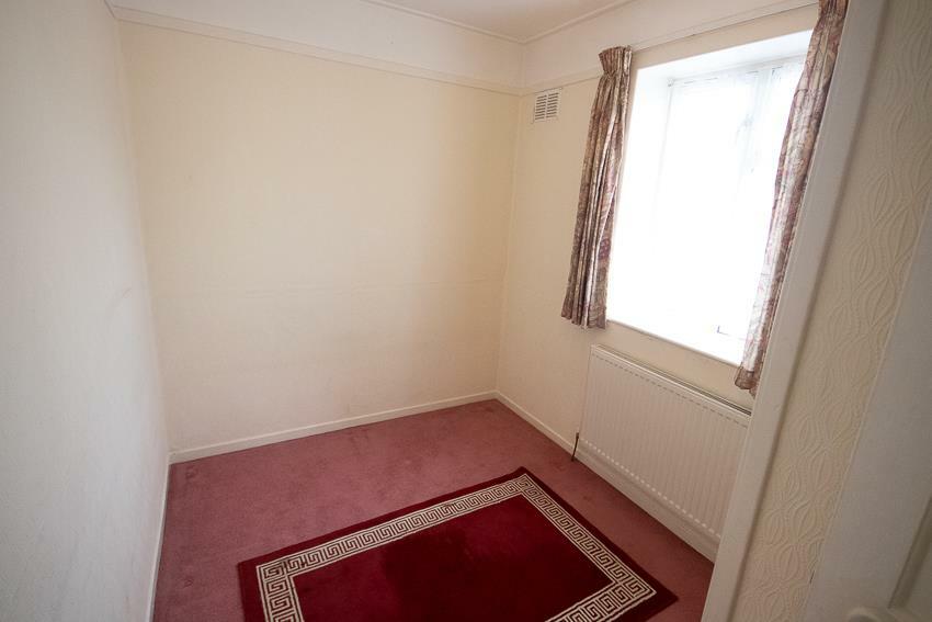FRONT SINGLE BEDROOM 3