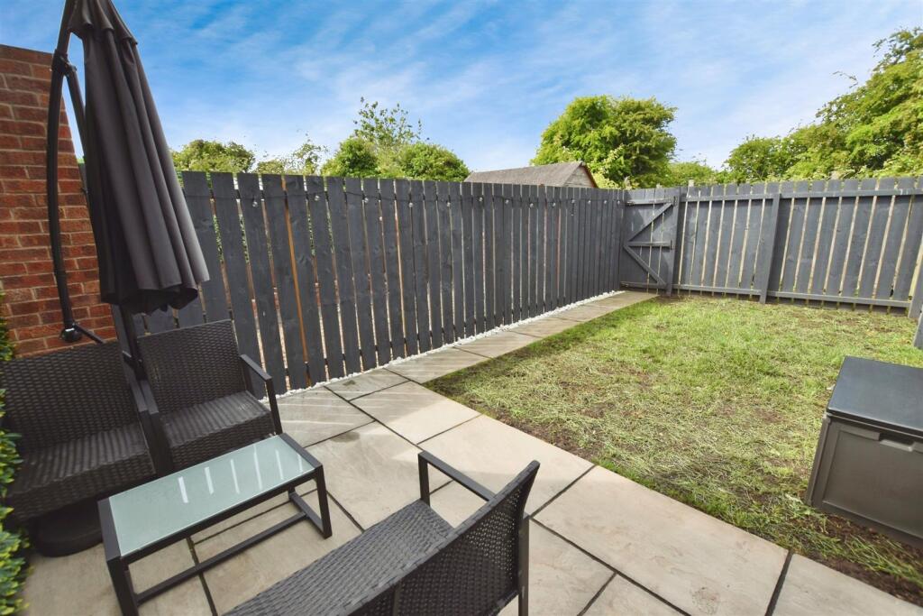 07903f2b-garden 20over.JPG