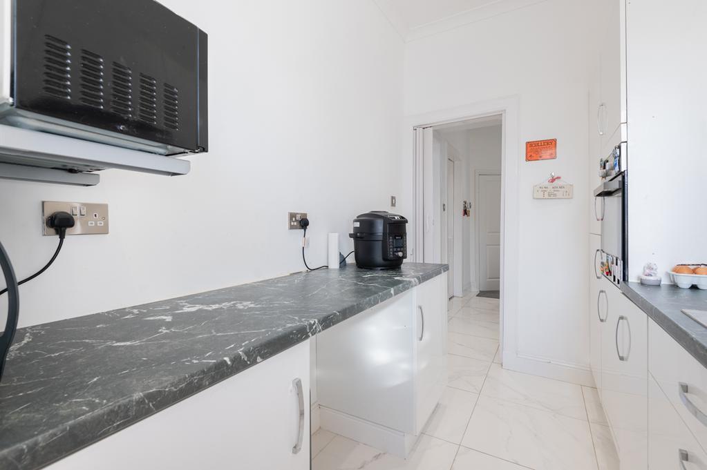 KITCHEN AGAIN