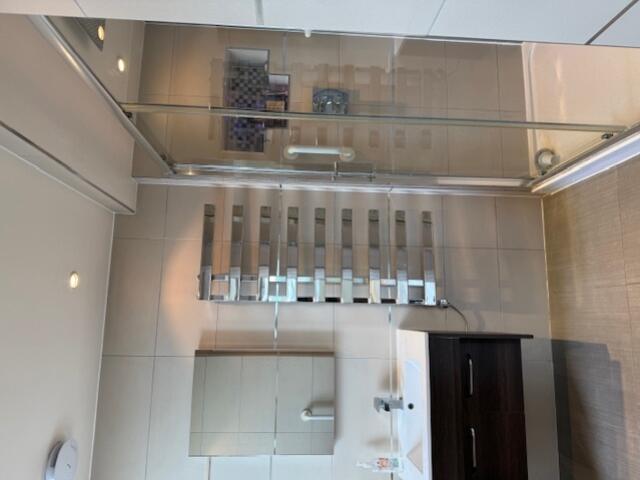 bathroom 3 hh