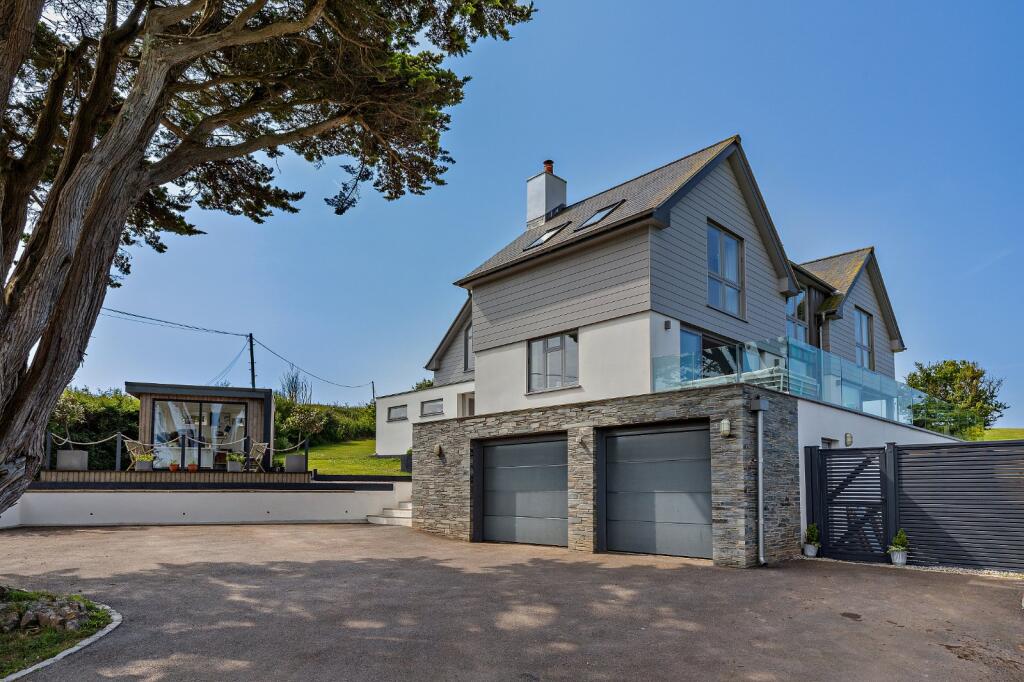 Driveway &amp; Garaging