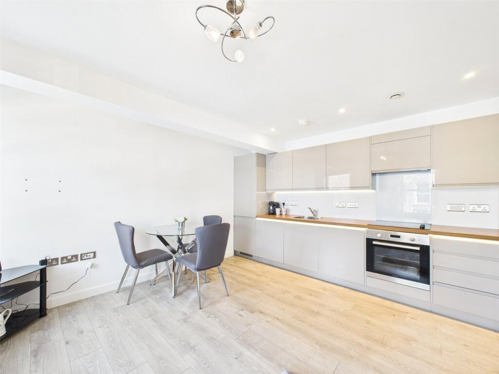 Kitchen/Living Area