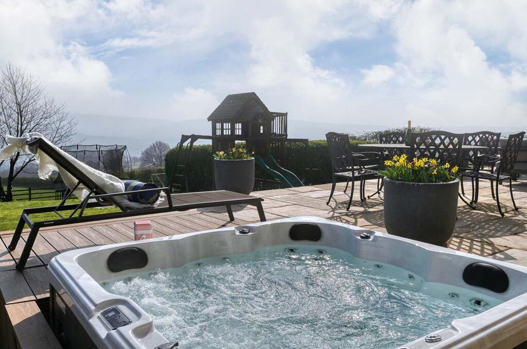 Jacuzzi