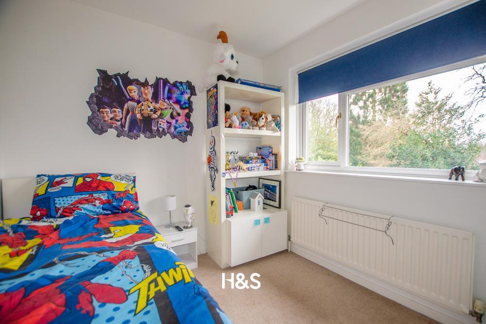 18 palmers close bedroom 3.jpg