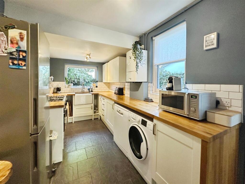 f4111740--471B-ABD9-C2393360327E-58366-00001378633