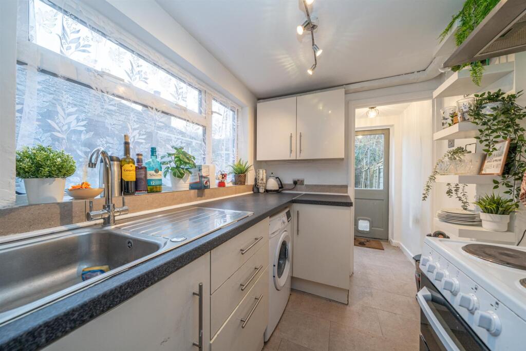 Shaftesbury Kitchen.jpg