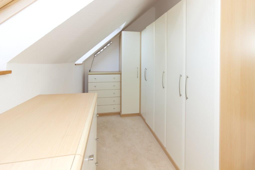 Dressing room/Bed 4 