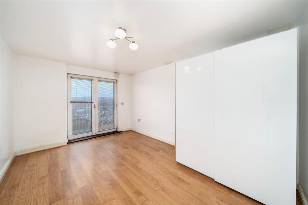 Second bedroom - CH.jpeg