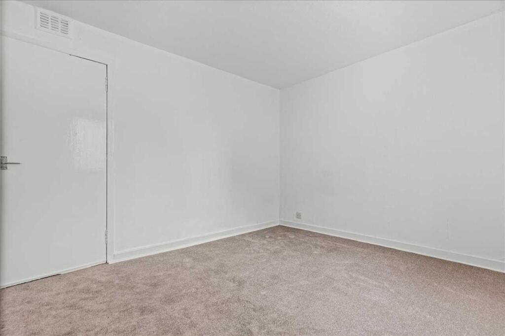 Bedroom One (2)