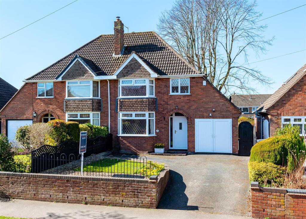 16 Clive Road-front MAR25.jpg