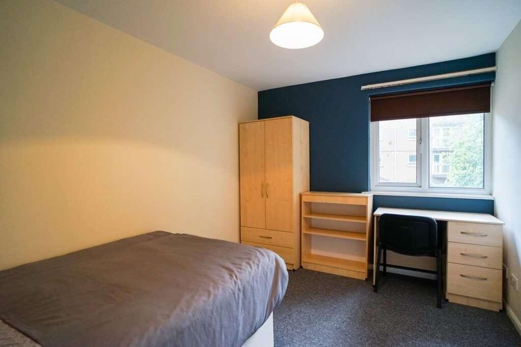 20_Roebuck_Road