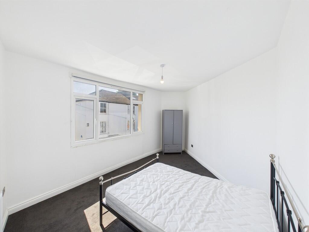 CAM03987G0-PR0101...