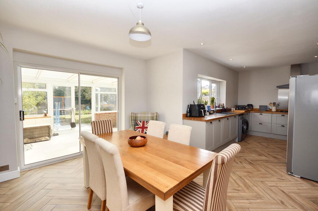 Kitchen / Diner