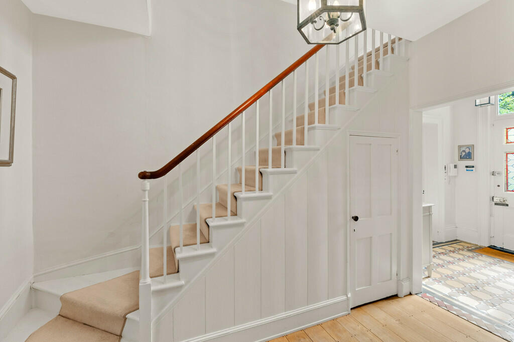 ArlingtonHouse-01...