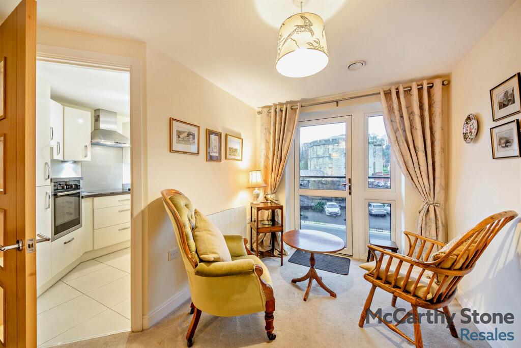 8673424-interior16-800.jpg