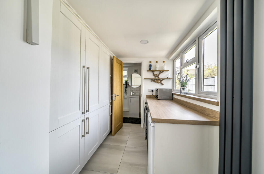 1345542-9-68aef12...