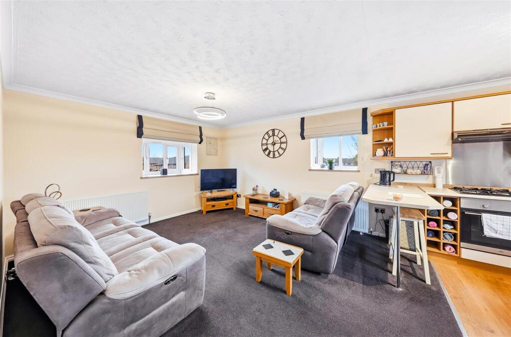 Lounge/Kitchen