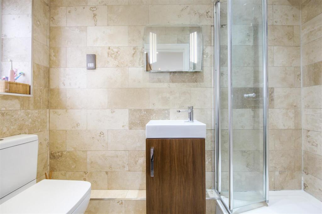 Ensuite