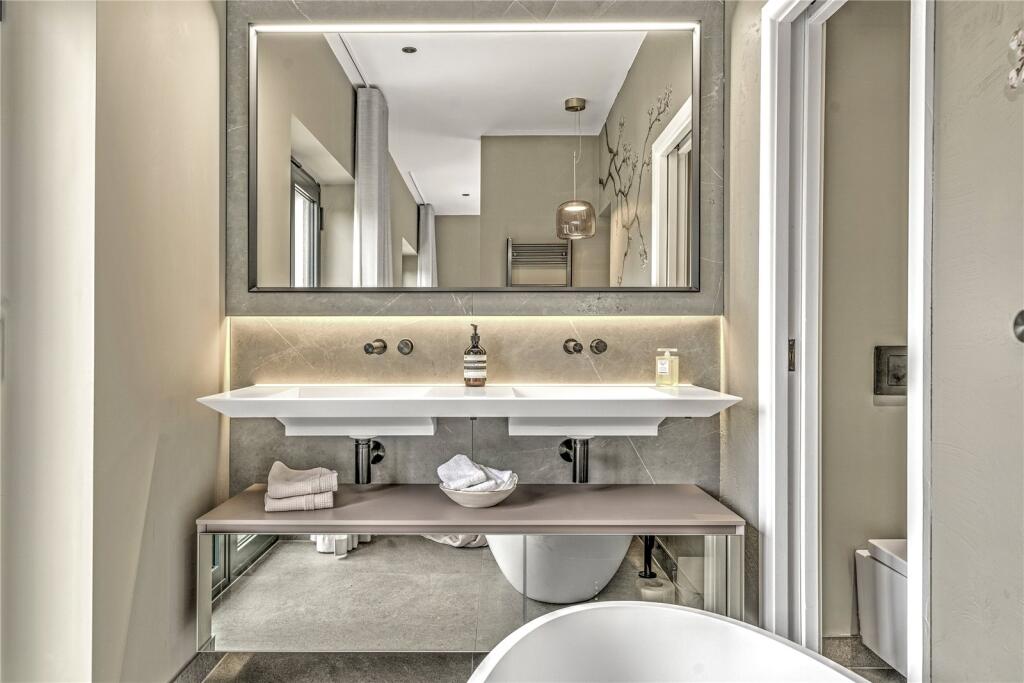 Principal Ensuite