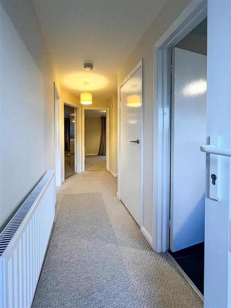 19 High Trees -  Hallway.jpg