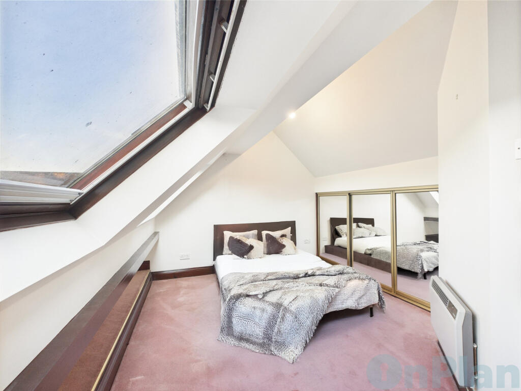 Mentomore Bedroom 1